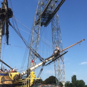 HERMIONE ARRIVEE SOUS PONT TRANSBORDEUR DE LA CHARENTE
